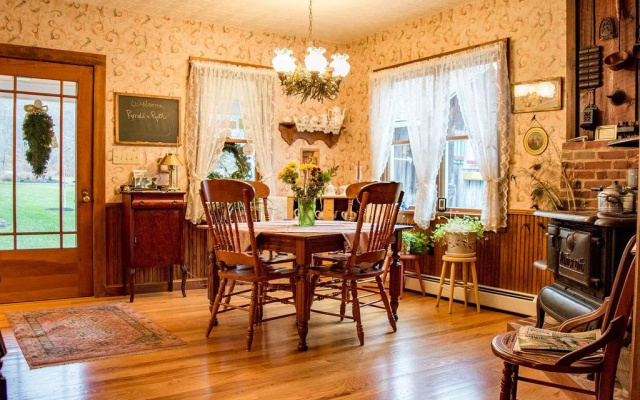 Serene View Farm Bed and Breakfast