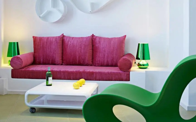 Avant Garde Suites