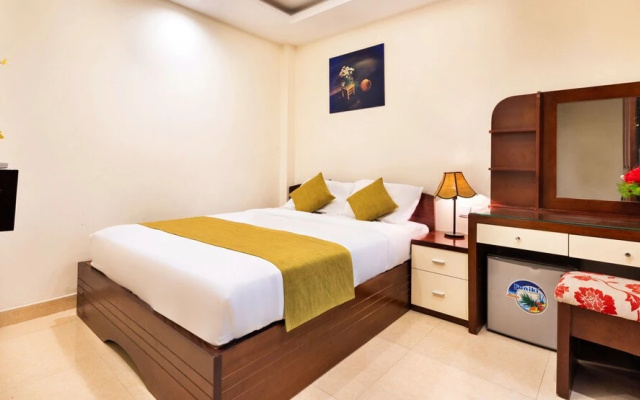 HANZ Front Green Park Hotel