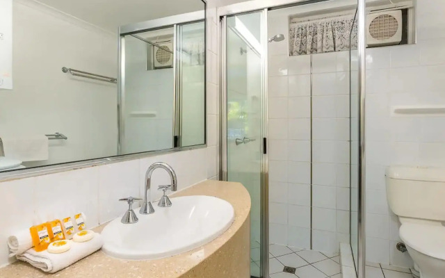 Tradewinds McLeod Holiday Apartments