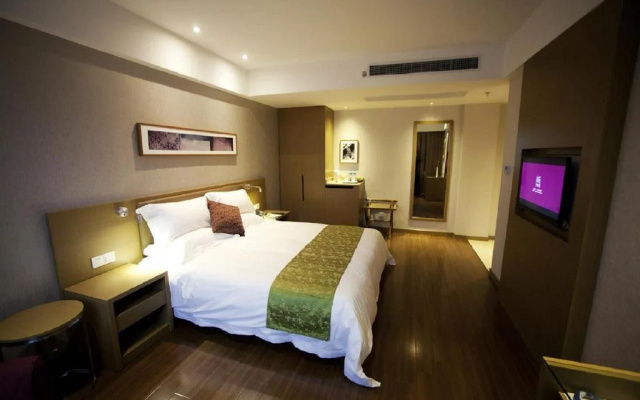Home Inn Plus Shanghai Xintiandi Lujianbang Road Subway Station