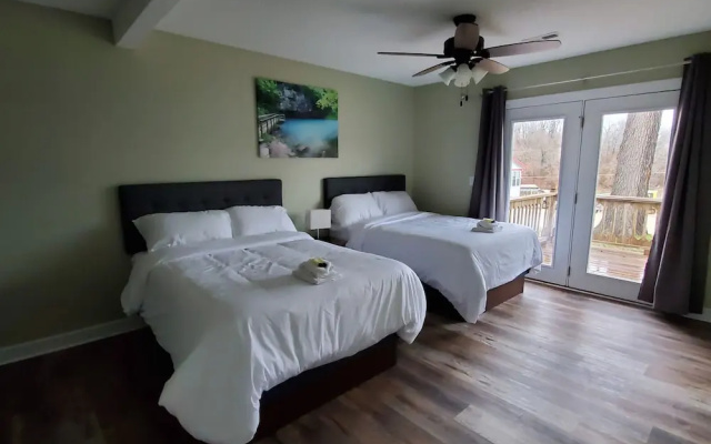 Lazy Dayz Resort