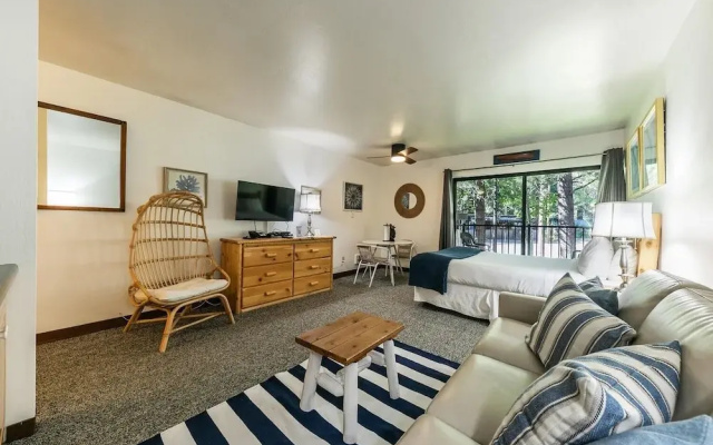 211 Bldg B 1 Bedroom Condo