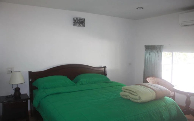 Nongnuaey Resort