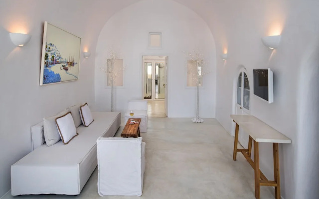 Cosmoia Cave House
