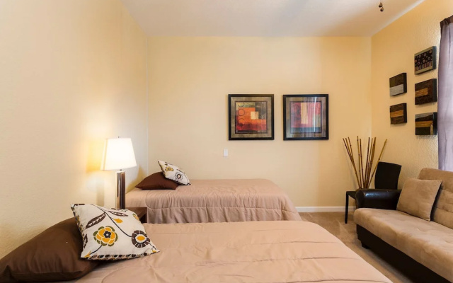 Comfortable Vacation Apartment 266643