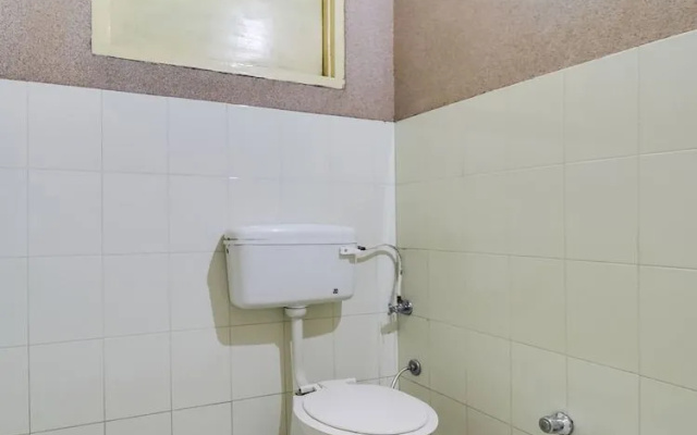 Oyo 46131 Hotel Arora