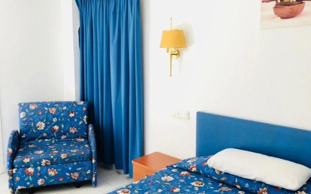 Hostal Univers