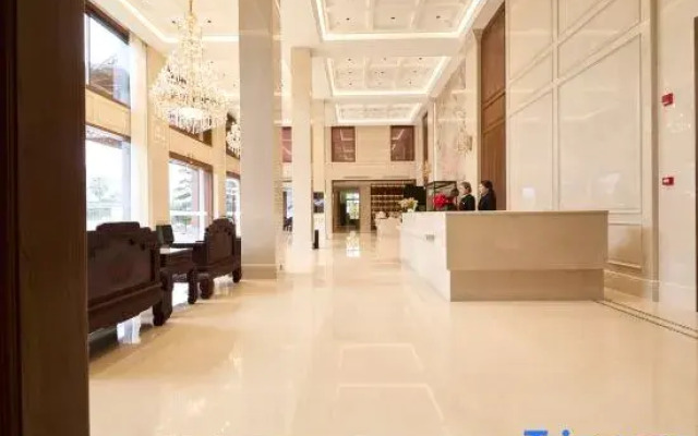Jinghe Hotel (Yueqing Middle School)