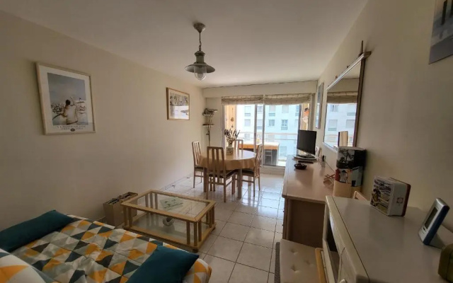 Apartment Cours Blossac 1