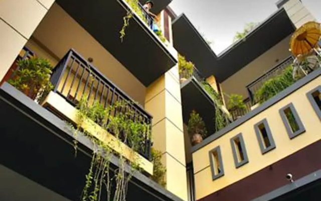 La Mulya Legian Hotel
