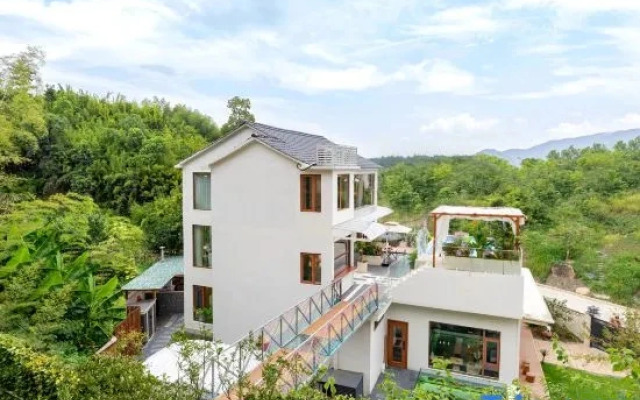 Yuzhu Bay Man Resident Inn (OMG Heartbeat Park Yaolin Fairyland Branch, Tonglu)
