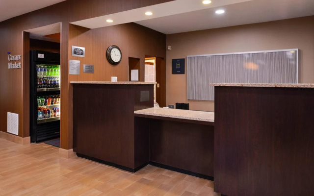 Fairfield Inn & Suites Louisville North