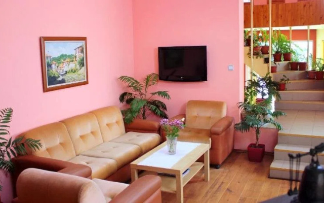 Family Hotel Flora