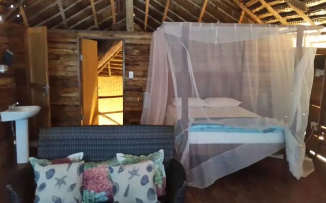 Palm Grove Lodge