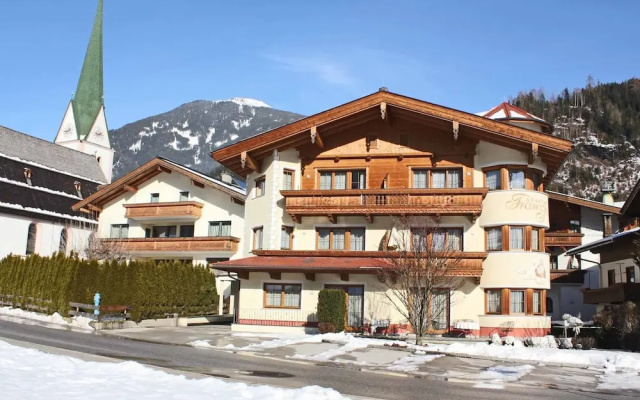 Apartment in Kaltenbach Near Ski Lift