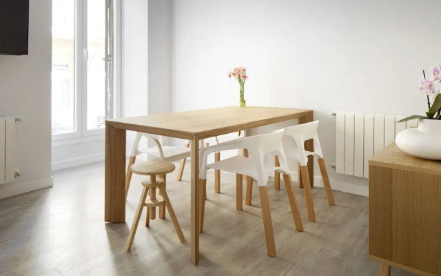 Soraluxe Apartment by FeelFree Rentals