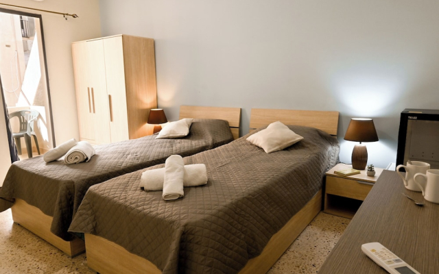Cozy Ensuite Rooms