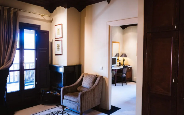 Trikolonion Country Hotel