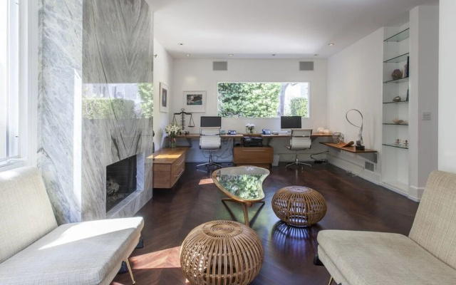 Villa Aileen - Contemporary Family Home