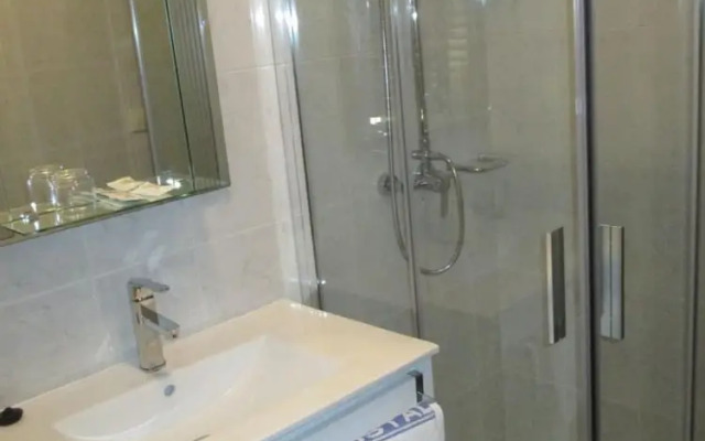 Hotel Chola