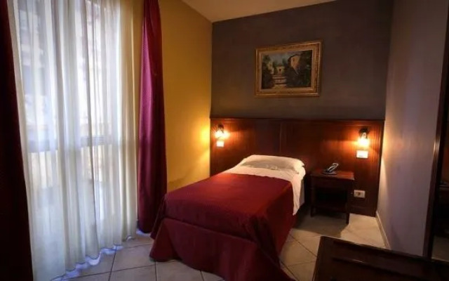 Oasis Hotel