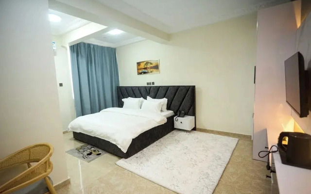 Abram Hills Hotel Ltd