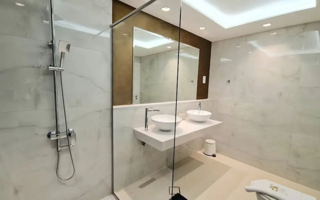 Marco Polo - Stunning Marina Views | High Floor | Close to Tram