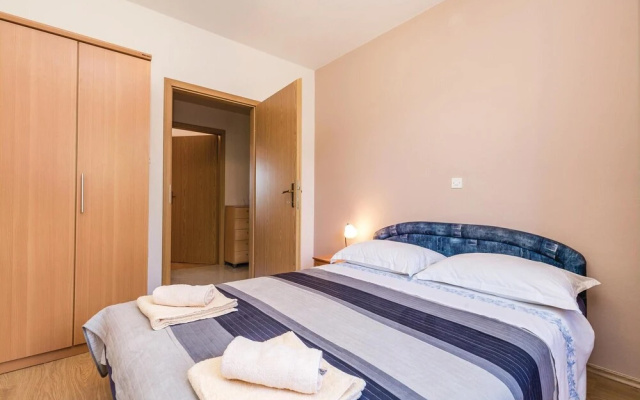 Awesome Apartment in Lovran With Wifi and 2 Bedrooms