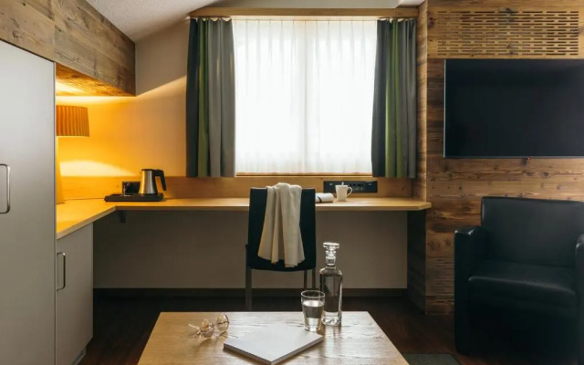 Отель La Couronne Hotel & Spa