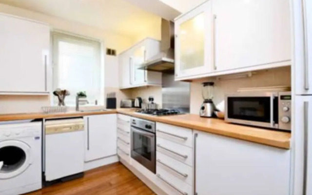 Sunny Flat Between Camden Town & Primrose Hill