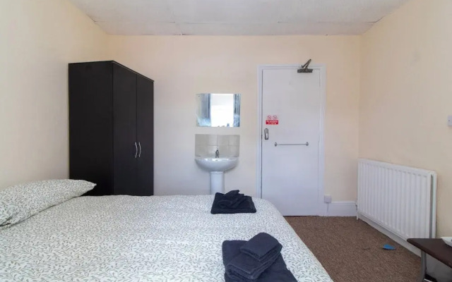 Brookvale Guest House Room 10