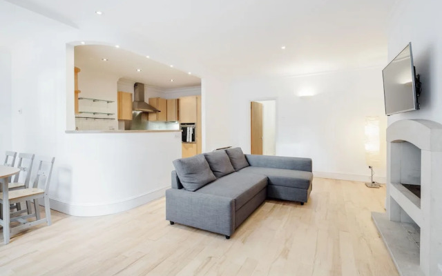 Nevern sq 2 Bed 2 Bath Cromwell