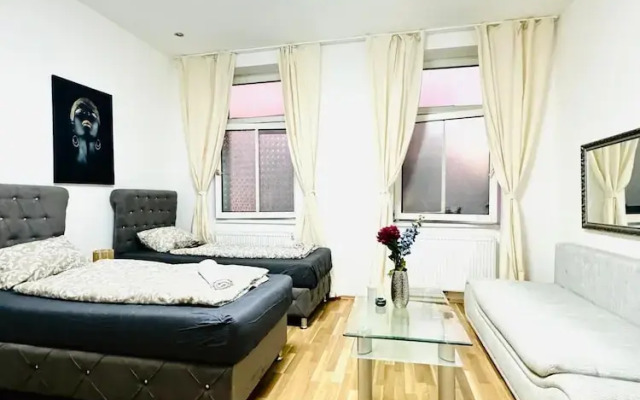 Stylish Studio Stay Near Augarten