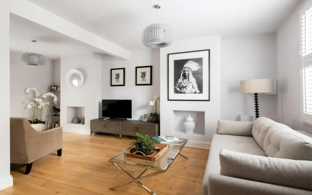 The Chelsea Cottage