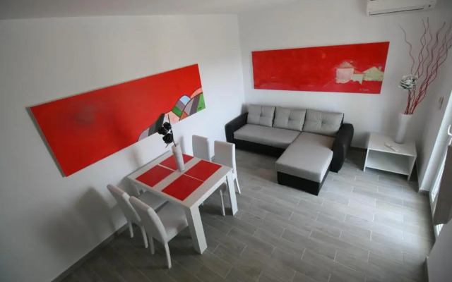 Apartments Mali Nono