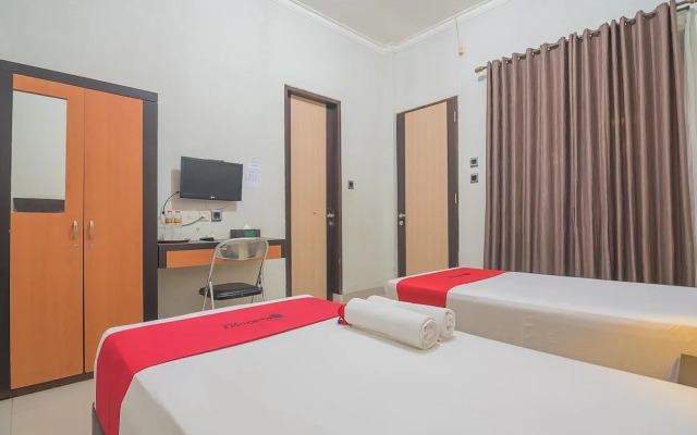 RedDoorz Syariah Plus @ Banjarbaru 2