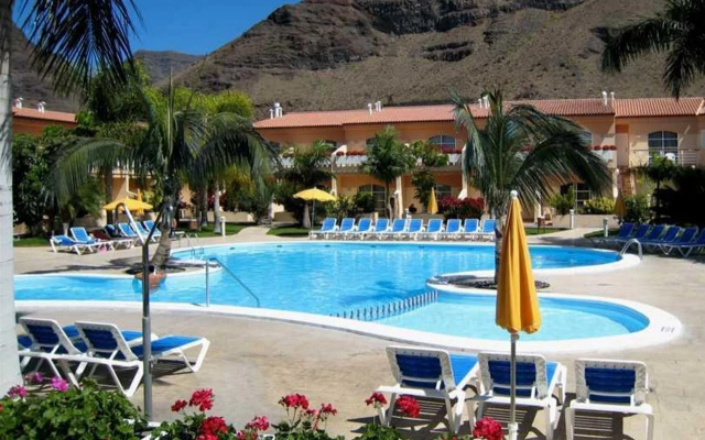 Apartamentos Jardín del Conde
