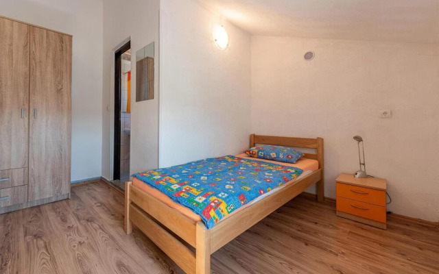 Awesome Apartment in Vir With Wifi and 2 Bedrooms