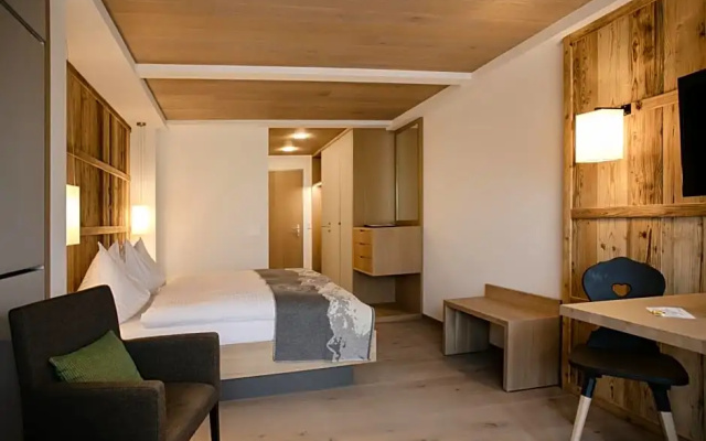 Adler Adelboden