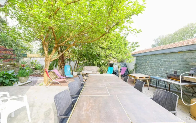 Le Doolie's Biarritz - Palawan Studio - Aircond - Garden Lounge