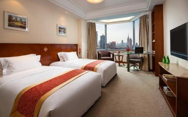 Jinan Luneng Xinyi Hotel