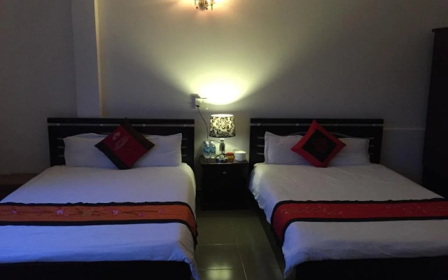 Gold Star Hotel
