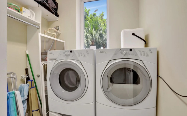 Deerfield Condo Suites by Opus