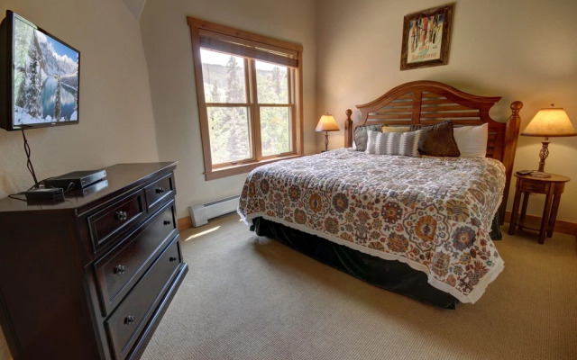 Red Hawk Townhomes 2330