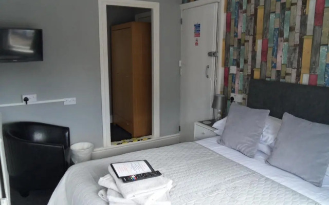 Sefton Hotel