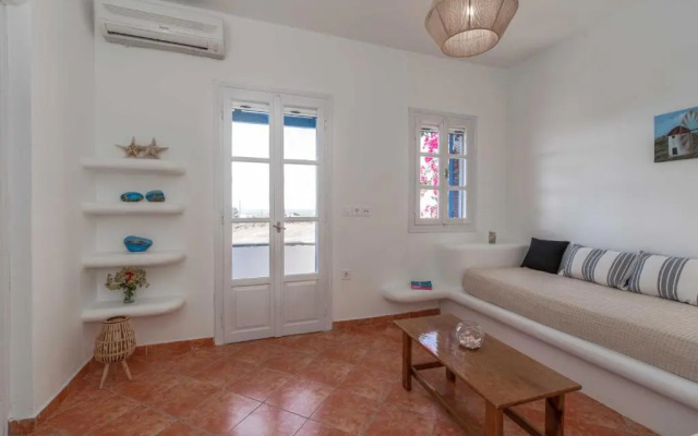 Manolis Studios
