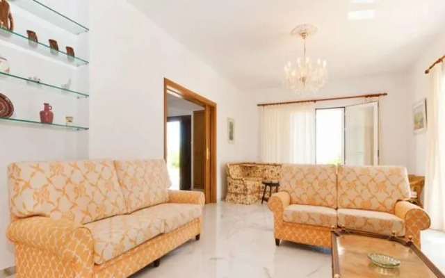 Villa Quiros ll