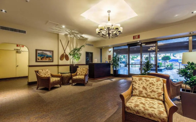 2140 Kuhio Ave #607