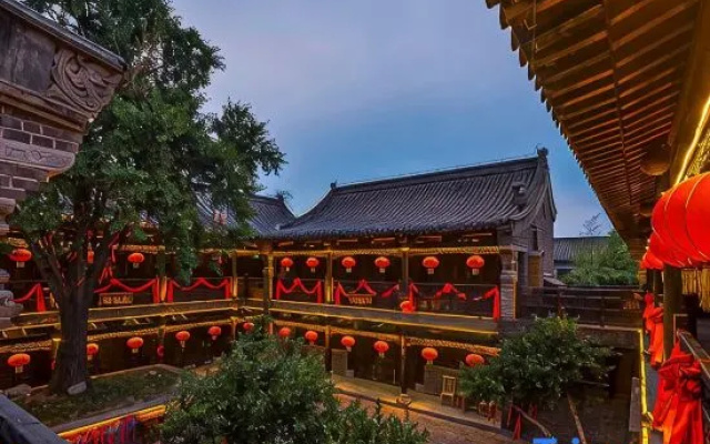 Wanjia Courtyard Hotel (Taierzhuang Ancient City Scenic Area)